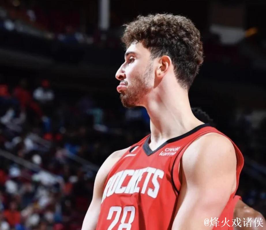 23岁申京单赛季屡次轰下30+分10+助攻,创历史最年轻中锋纪录 23岁申京单赛季屡次轰下30+分10+助攻,创历史最年轻中锋纪录